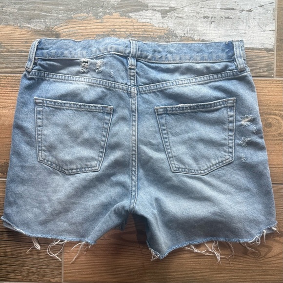 BDG Urban Outfitters Midi Bermuda Low Rise Denim Shorts 26 Distressed - Picture 3 of 4